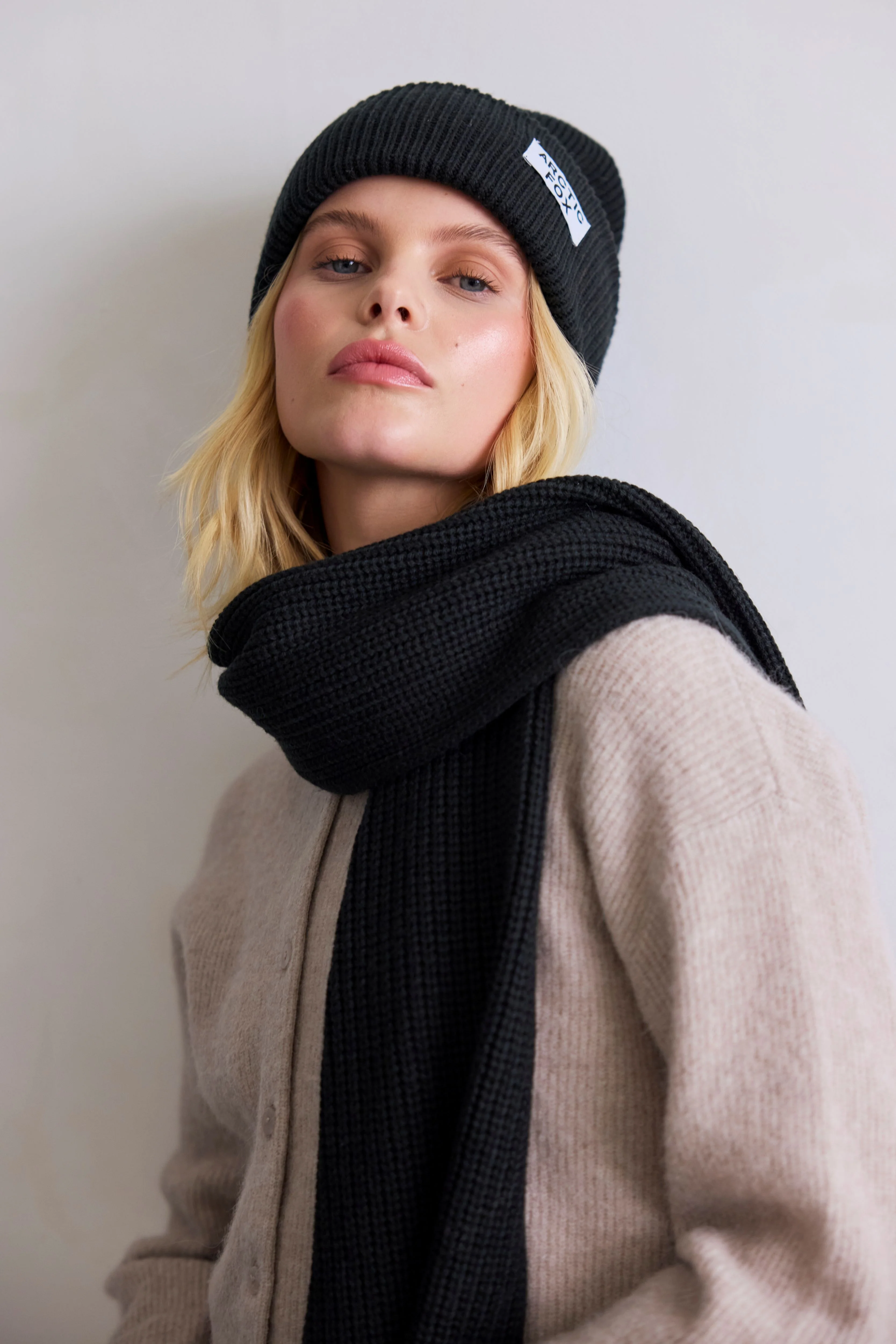 The Recycled Bottle Scarf - Black Onyx - Image 4