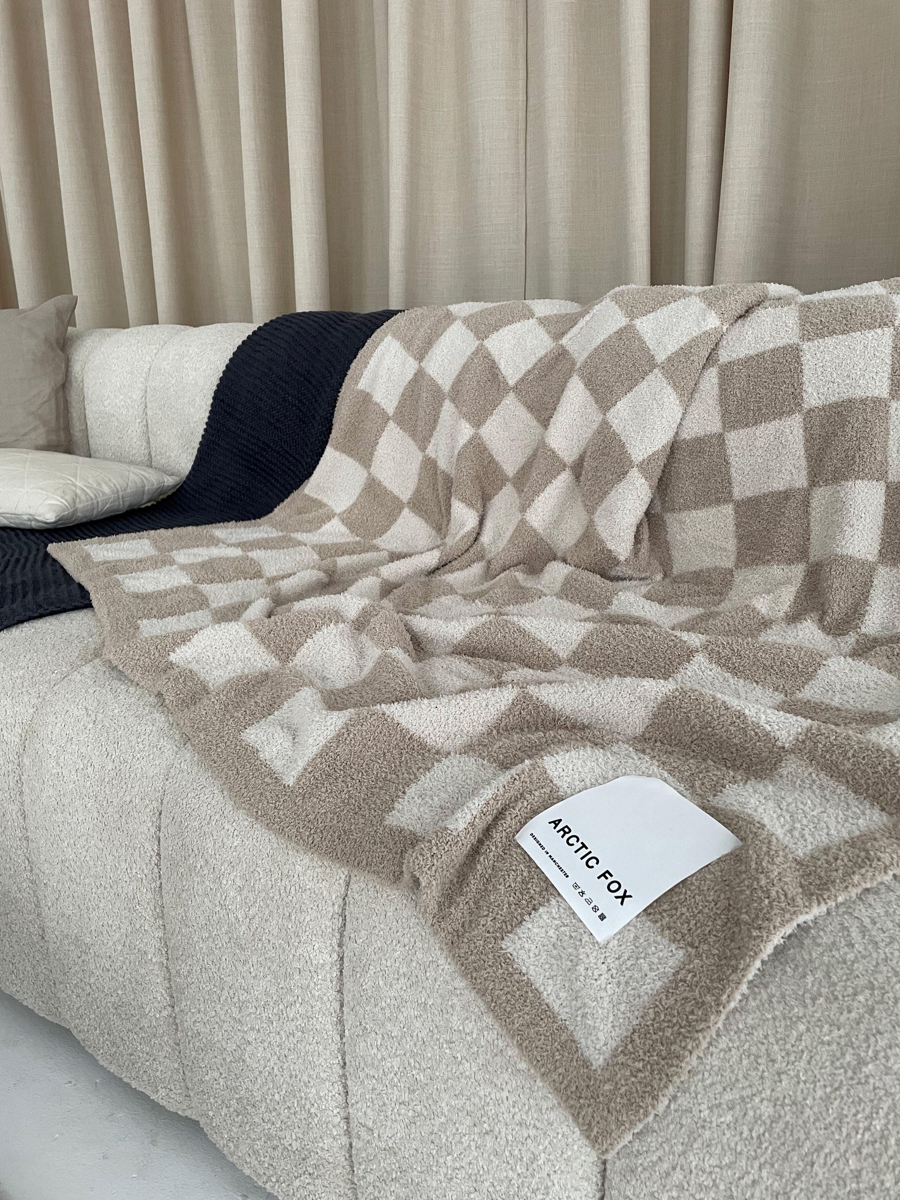 The Teddy Throw - Beige - Image 7